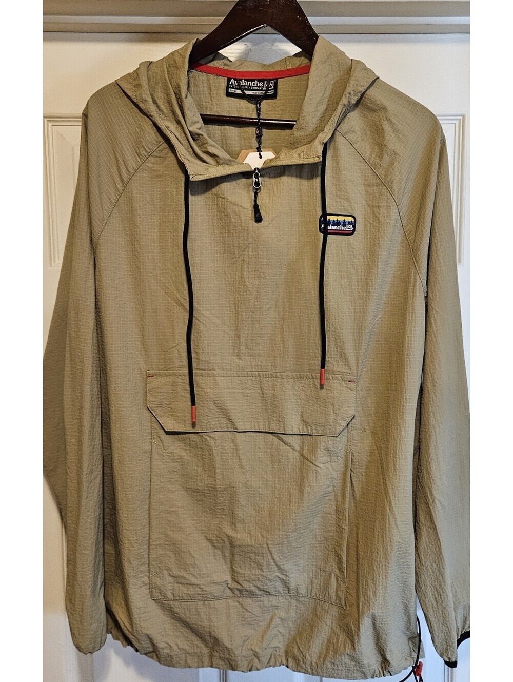 Avalanche Pullover Hoodie Jacket with Drawstring Size Large Beige NWT